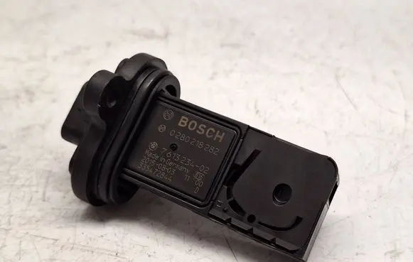 BMW 5 F10 F11 Mass air flow meter 7613234 13627613234 0280218282