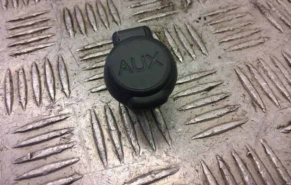 Peugeot RCZ AUX in-socket connector 96647952XT 9664522777