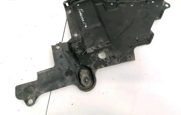 Nissan Primera Engine splash shield/under tray 75896av600