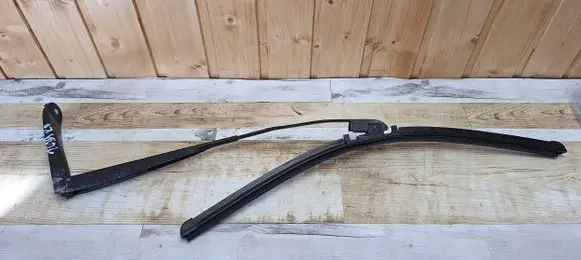 Renault Megane II Front wiper blade arm 8200422212 8200422214