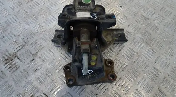 Hyundai i10 Gearbox mounting bracket