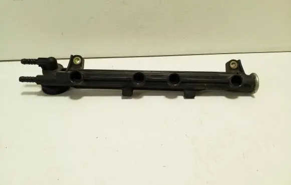 Audi A4 S4 B5 8D Fuel main line pipe 037133317N