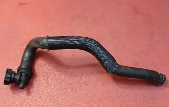 Peugeot 308 Engine coolant pipe/hose