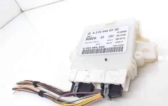 Mercedes-Benz CLS C219 Parking PDC control unit/module A2195450732 0263004250