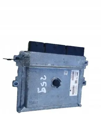 Renault Clio I Engine ECU kit and lock set V29086932A