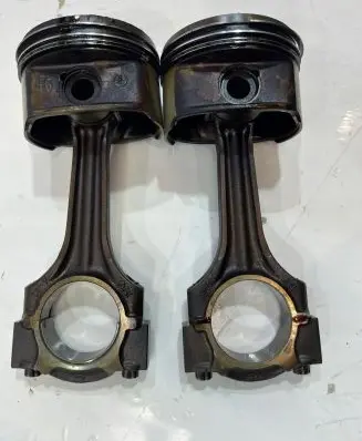 Mercedes-Benz S W140 Piston with connecting rod