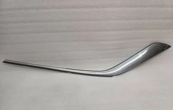 Volkswagen Tayron II Rear side glass trim 57L8533782
