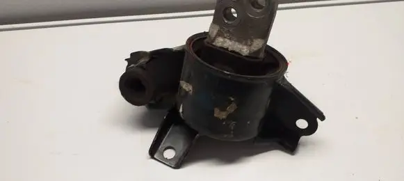Hyundai i30 Engine mount bracket 21832-00000