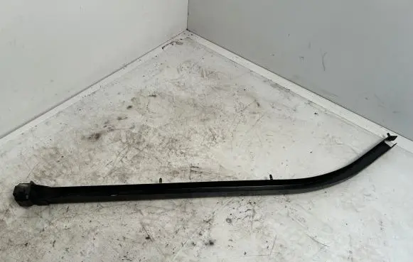 Chrysler Pacifica Rear door windshield rail 