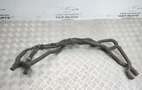 Land Rover Discovery 3 - LR3 Engine coolant pipe/hose