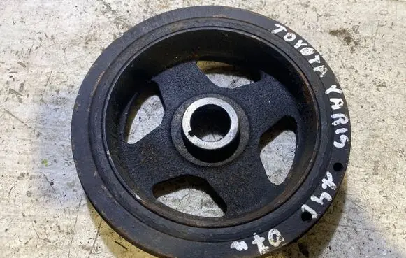 Toyota Yaris Crankshaft pulley