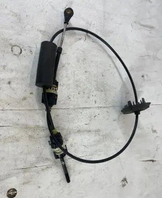 Opel Insignia A Gear shift cable linkage 13219325