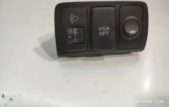 Honda Accord Headlight level height control switch