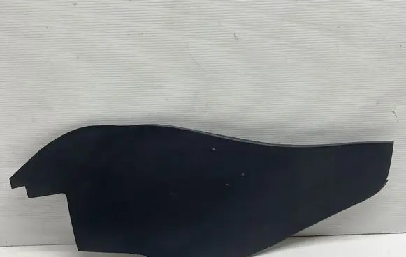Renault Captur Centre console side trim front 689318476R 00135247