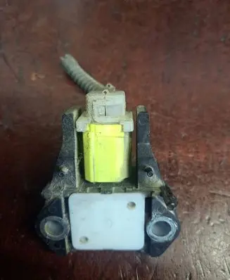 Toyota Avensis T270 Airbag deployment crash/impact sensor 891730D020 0466782373