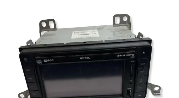 Toyota Avensis T270 Radio/CD/DVD/GPS head unit 8611360V860 PZ4450033301 NZAH002624