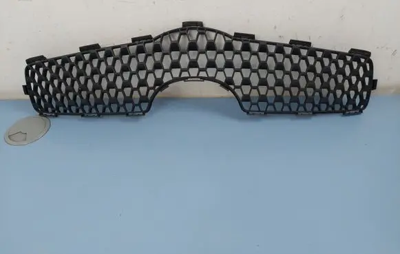 Toyota Yaris Front bumper lower grill 531110D140