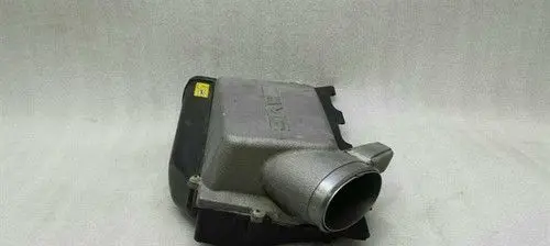 Mercedes-Benz E W212 Air filter box cover A1560900301