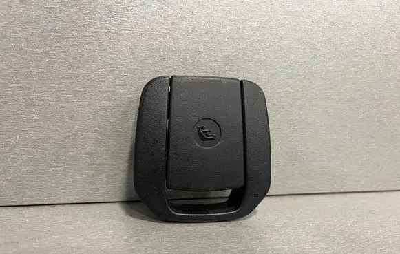 BMW 3 E90 E91 ISOFIX cover 7118673