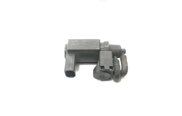 Audi A8 S8 D3 4E Turbo solenoid valve 059906628B 70101900 07T258