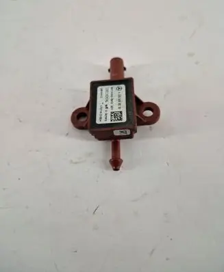 Mercedes-Benz C W205 Airbag deployment crash/impact sensor A2059059000