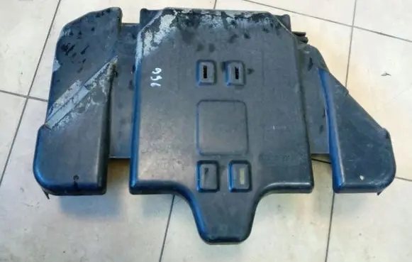 Porsche 911 996 Engine splash shield/under tray 996201331