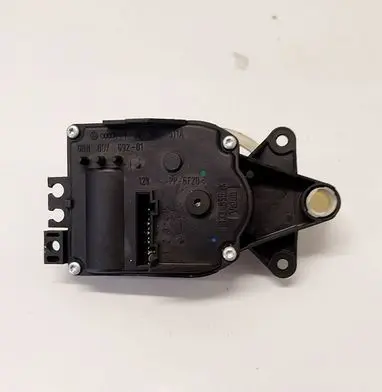 Volkswagen PASSAT B5.5 Air flap motor/actuator 1J2907511A