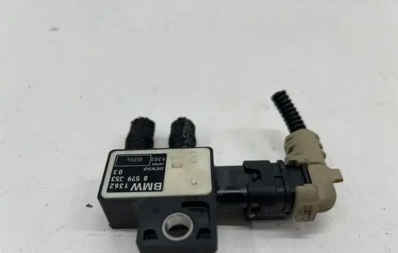 BMW 1 F40 Exhaust gas pressure sensor 8579353