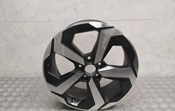 Nissan Qashqai J12 R18 alloy rim 6UA8A