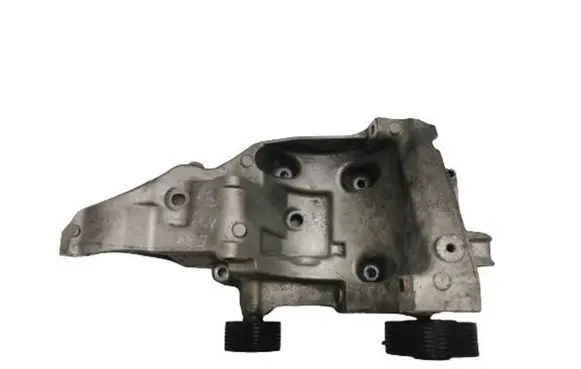 BMW 1 E81 E87 Generator/alternator bracket 7802614