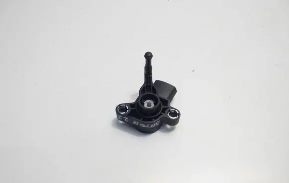 Clutch pedal sensor