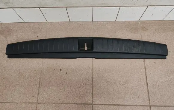 Subaru Legacy Trunk/boot sill cover protection 95073AG000