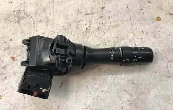 Toyota Verso Wiper control stalk 8465205210 17F003LH
