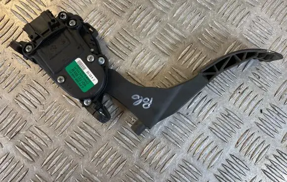 Volkswagen Polo V 6R Accelerator throttle pedal 6Q1721503M 6PV00849631