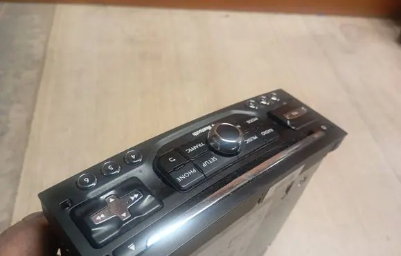 Peugeot 5008 Radio/CD/DVD/GPS head unit 503551530605 18770B26 98083777XT
