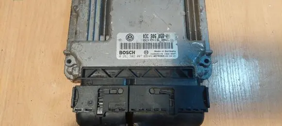 Volkswagen Golf V Engine control unit/module ECU 0261S02007 03C906056A MED9.5.10