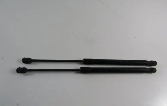 Opel Astra H Tailgate strut 