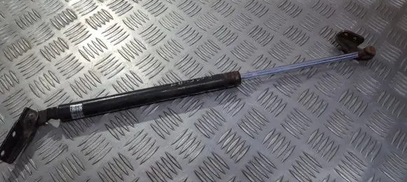 Mitsubishi Space Wagon Tailgate/trunk strut/damper