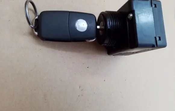 Volkswagen Touareg I Ignition lock 3D0905865C 33300101