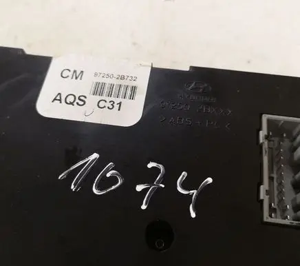 Hyundai Santa Fe Climate control unit 972502B732 6HBH18C612XR