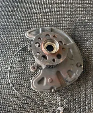 Mercedes-Benz C W204 Front wheel hub 4MATIC