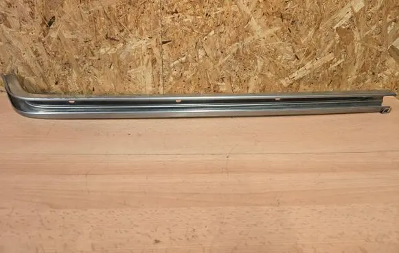 Volkswagen Caddy Door glass rail 2K0843872E