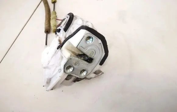 Mazda 2 Front door lock df73 8e26d0154