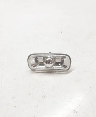 Audi A4 S4 B7 8E 8H Front fender indicator light 8E0949127 1K09491275
