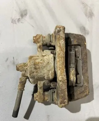 Rear brake caliper