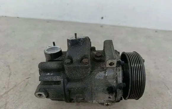 Volkswagen Golf V Air conditioning (A/C) compressor (pump) 