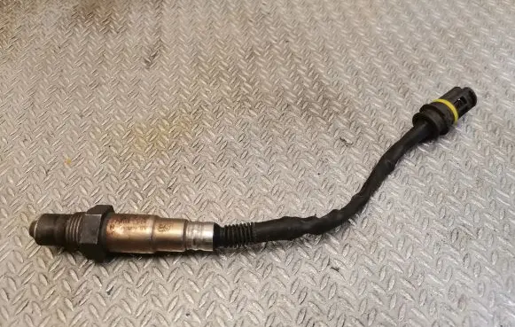 Mercedes-Benz ML W163 Lambda probe sensor 0015403717