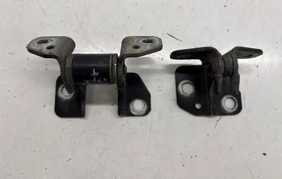 Dodge Charger Front door hinge set 55113661AC 55113665AI
