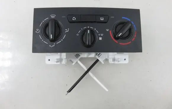 Citroen Berlingo Interior fan control switch 1400153280