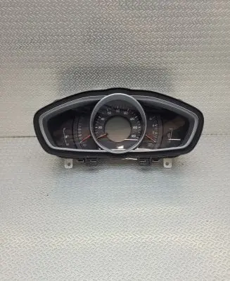 Volvo V40 Speedometer (instrument cluster) P31412877